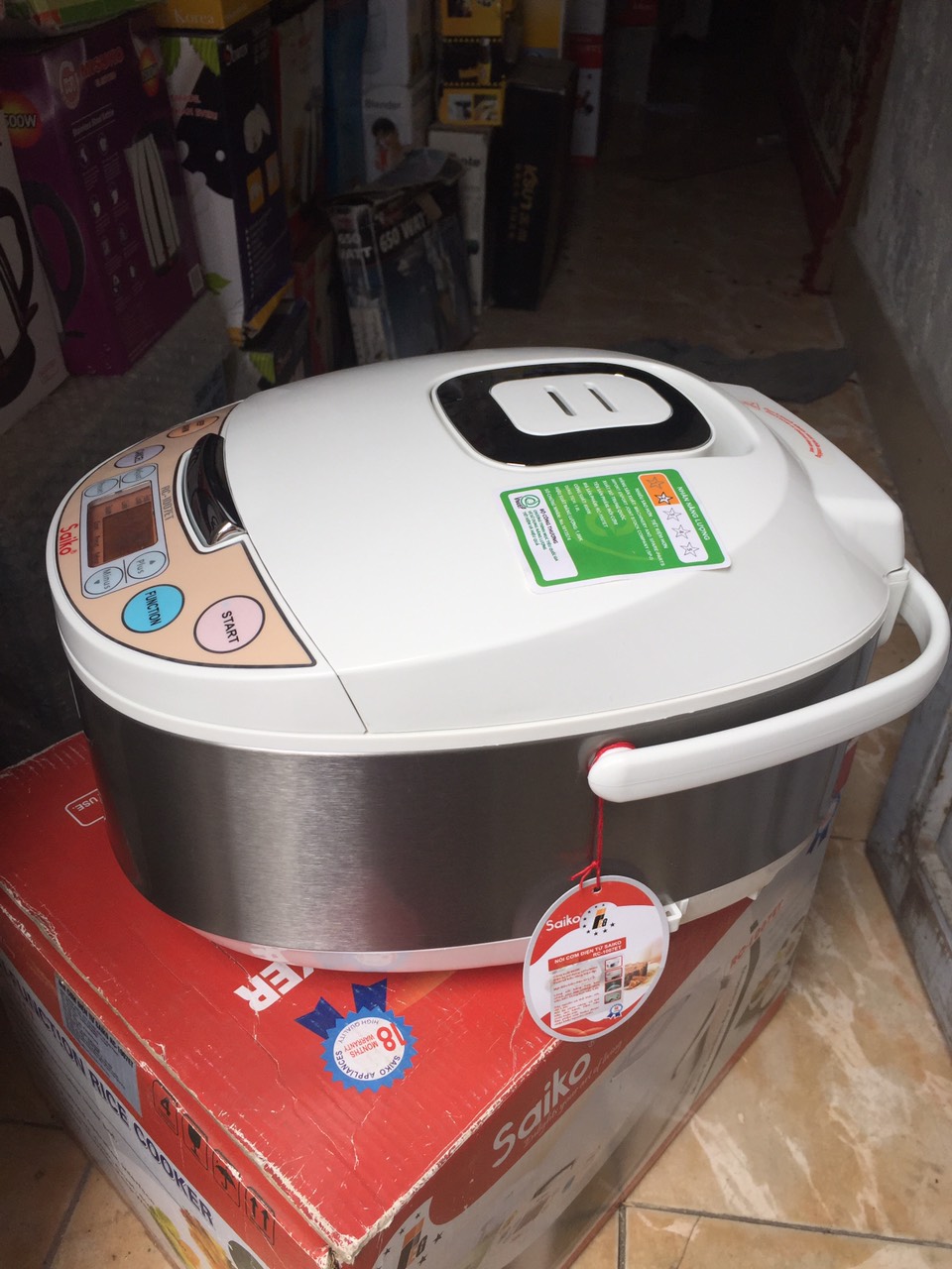 Nồi cơm điện tử Saiko RC-1007ET 1.0L (Trắng)