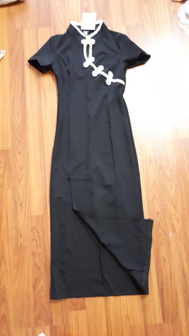 Đầm body kiểu dáng sườn xám