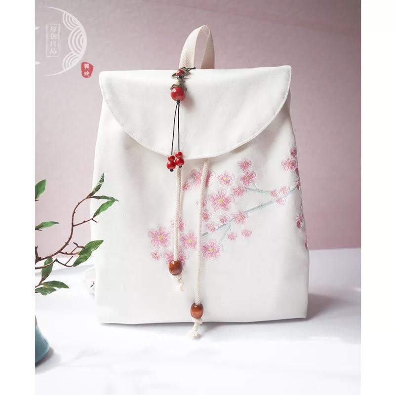 Balo cổ trang thêu hoa bỉ ngạn