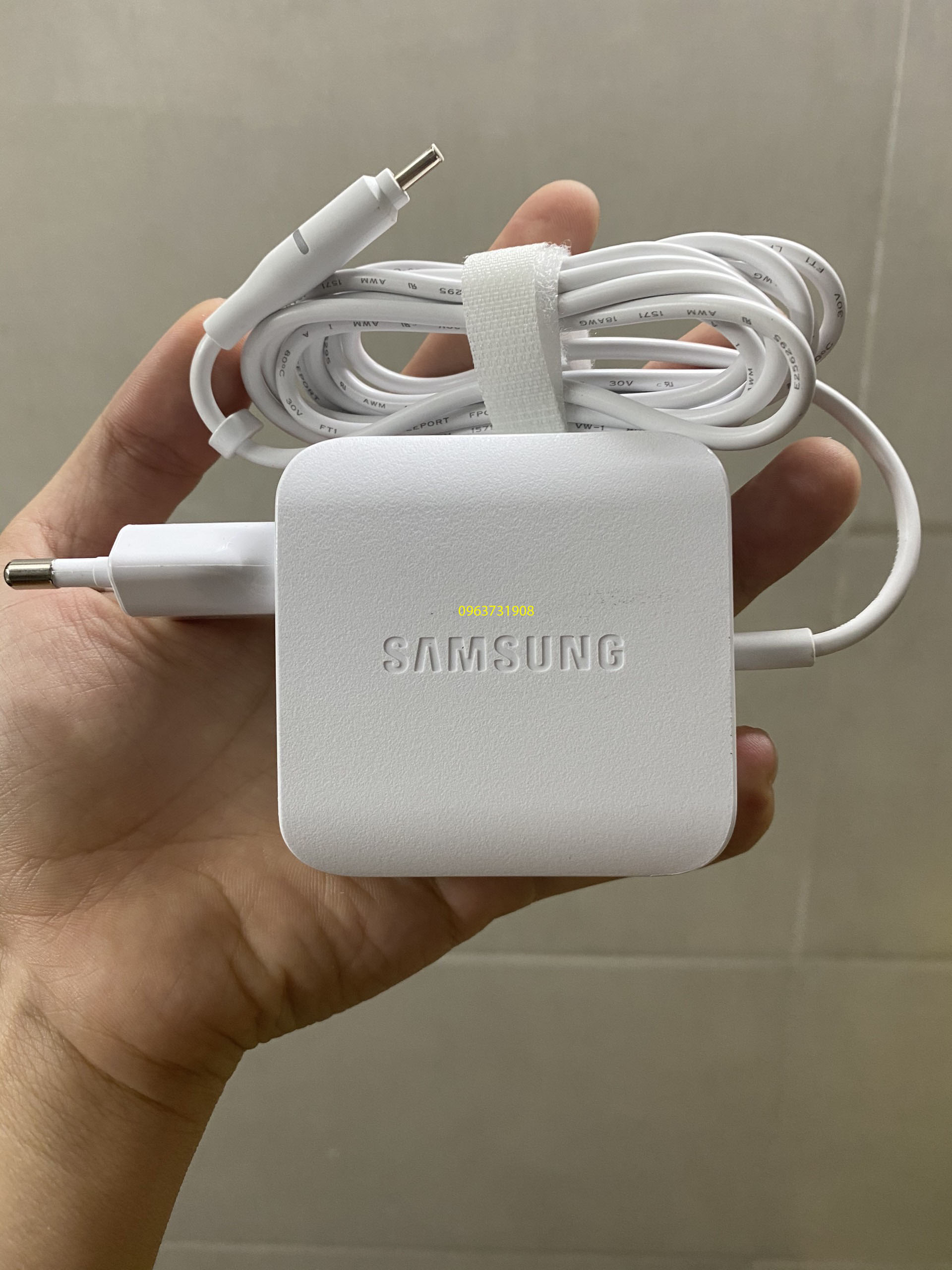 Sạc pin laptop samsung 19V 3.42A chính hãng