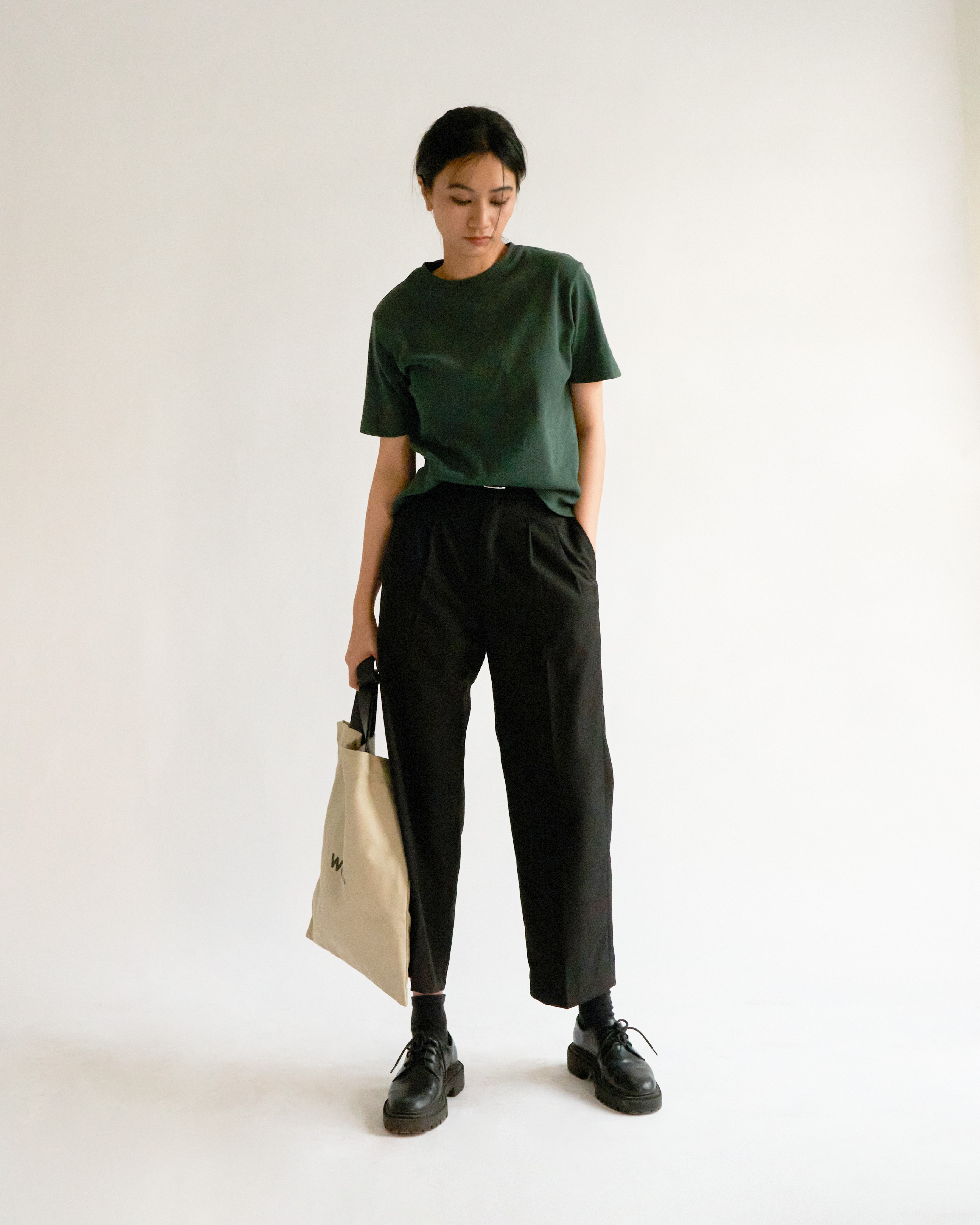 At Least Babee Tee Áo Thun Dáng Lửng