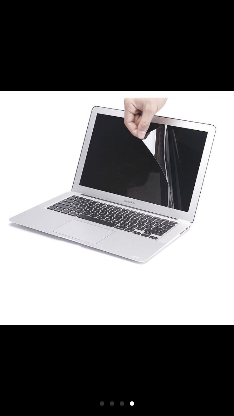 Miếng dán màn hình Macbook Kèm Bộ Lau (Full Dòng)