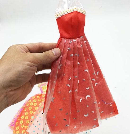Bộ 5 váy đẹp cho búp bê