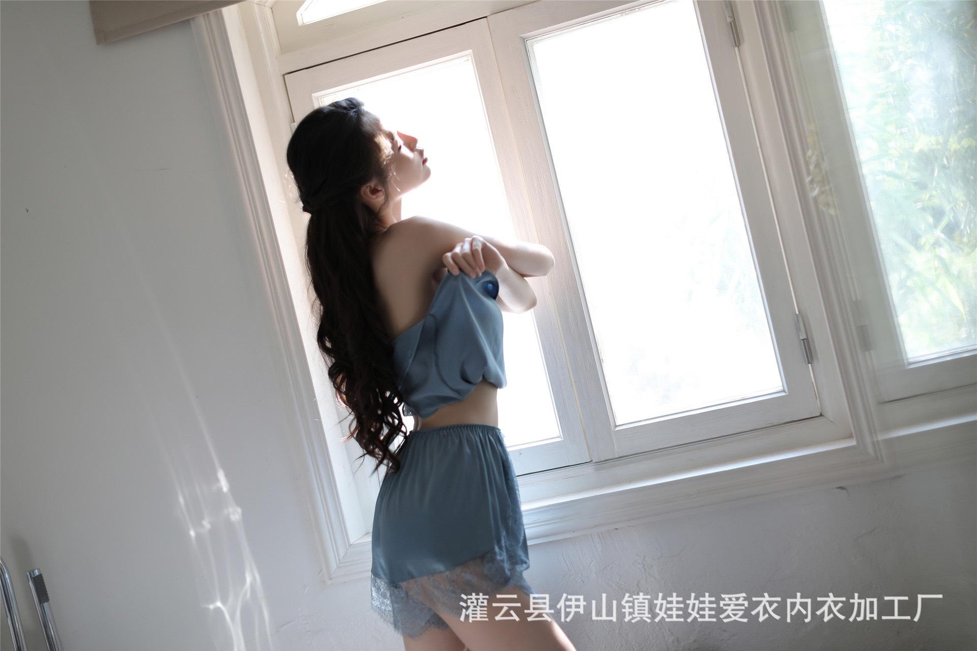 sx958 bộ ngủ đùi lụa mềm mịn - camluu99