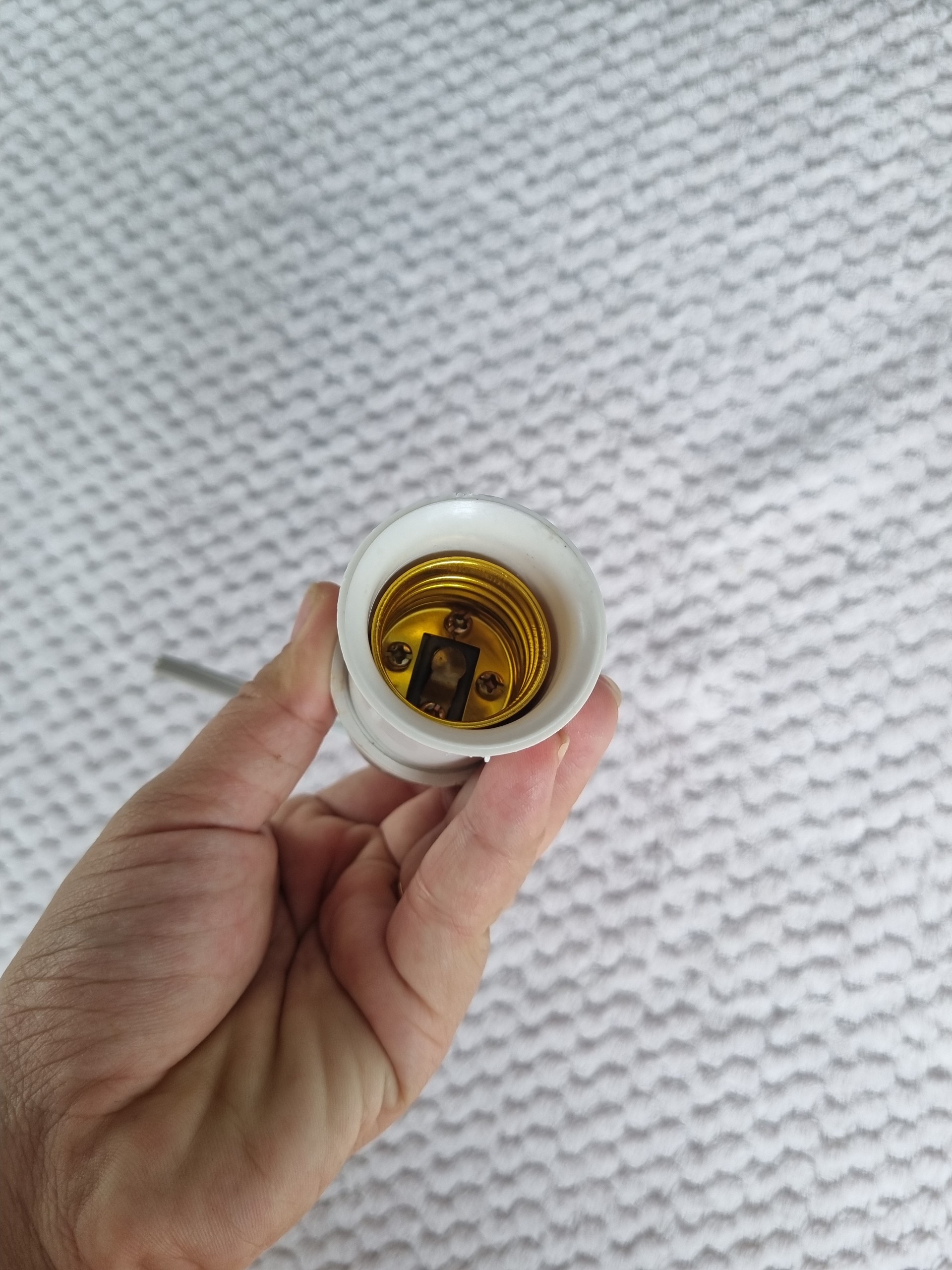 Đui đèn kín nước E27 ngoài trời