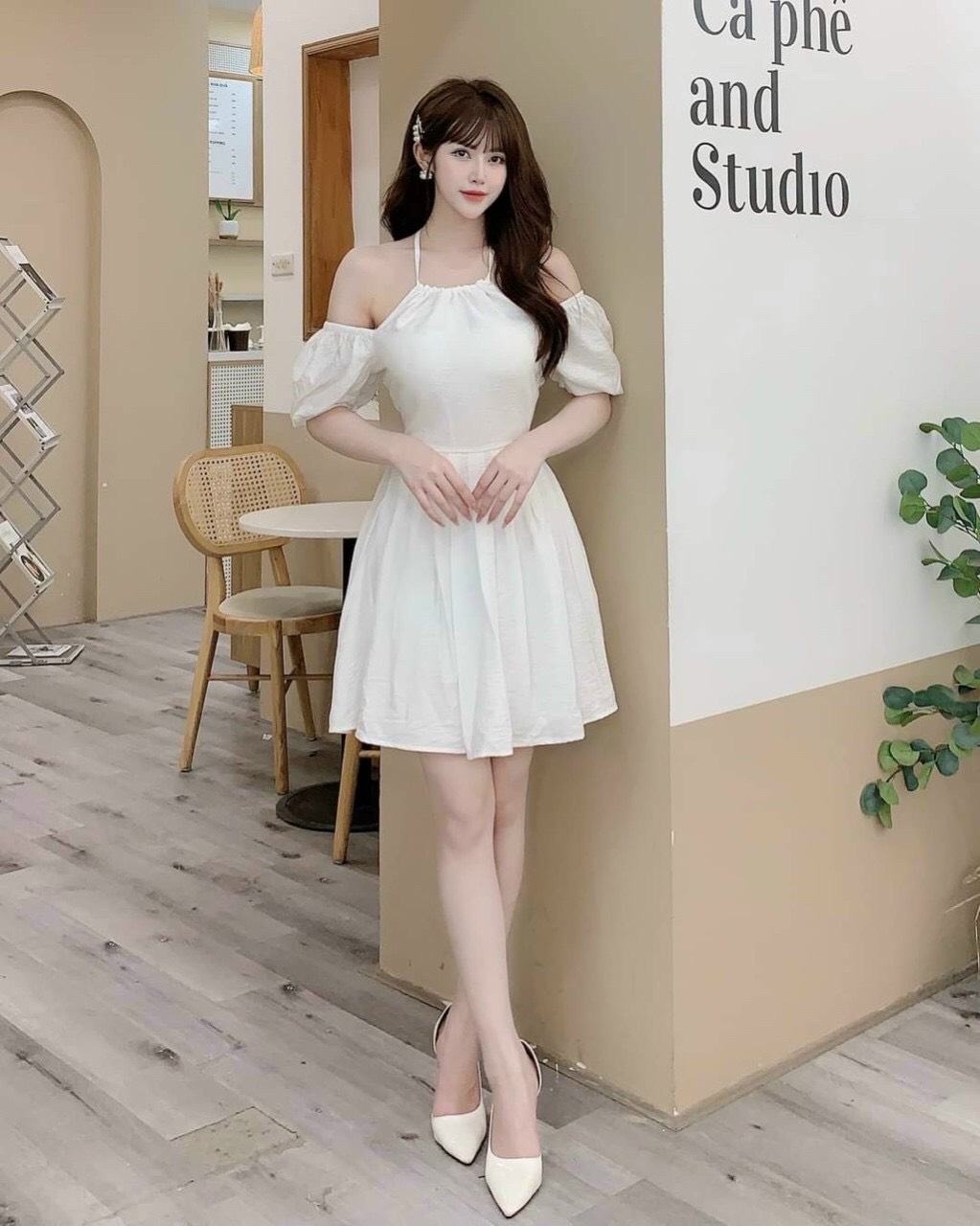 Váy đầm nữ cổ yếm