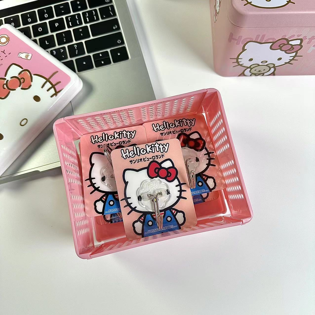 🌸MÓC DÁN VUÔNG HELLO KITTY