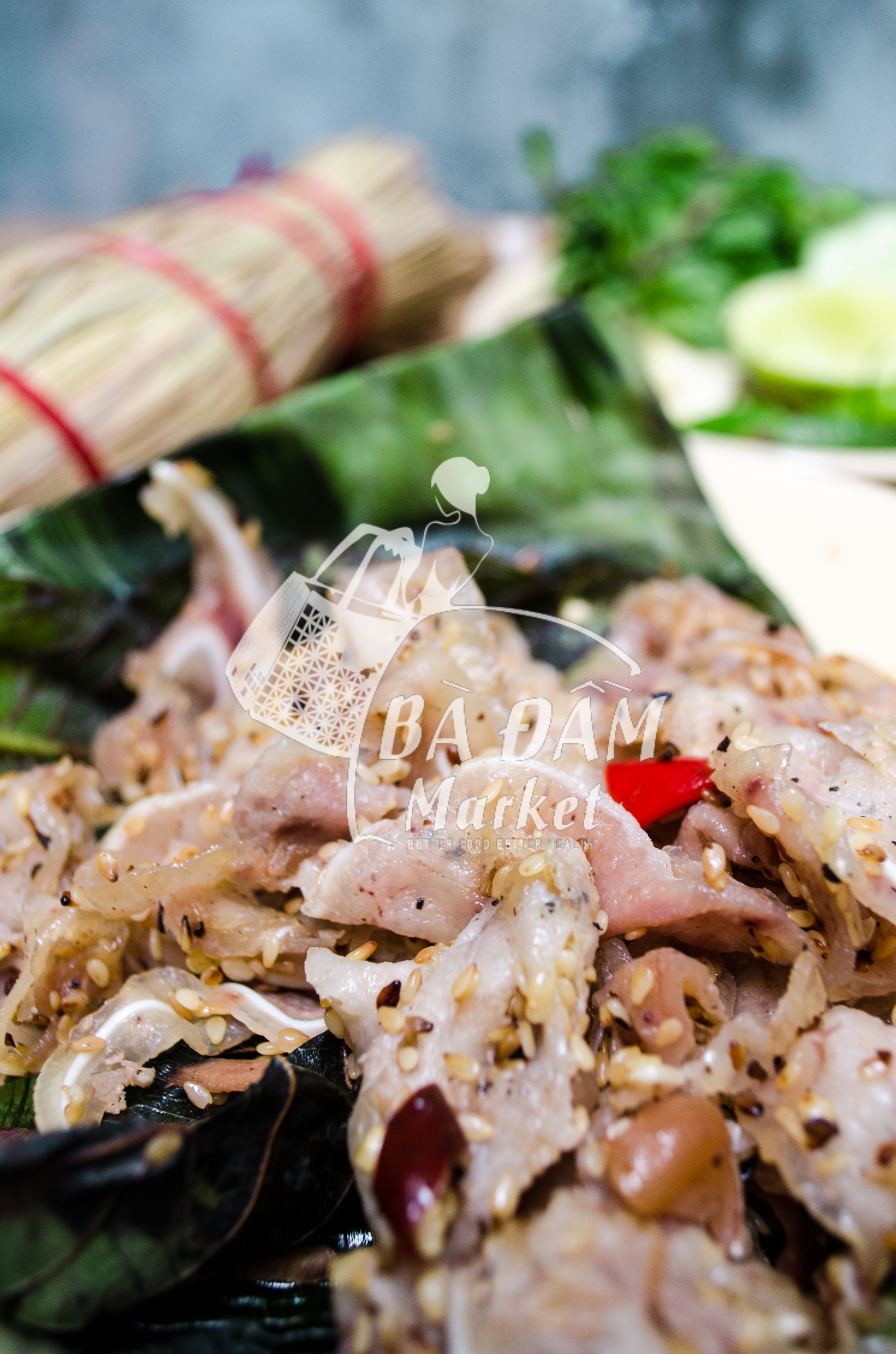 3 cây tré bó rơm gói lá ổi đặc sản chợ huyện bình định