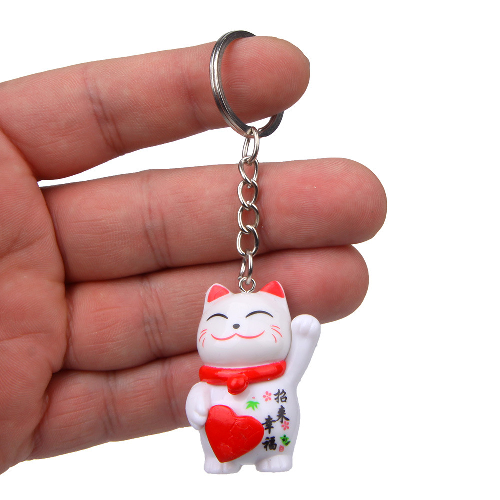Móc khóa mèo may mắn