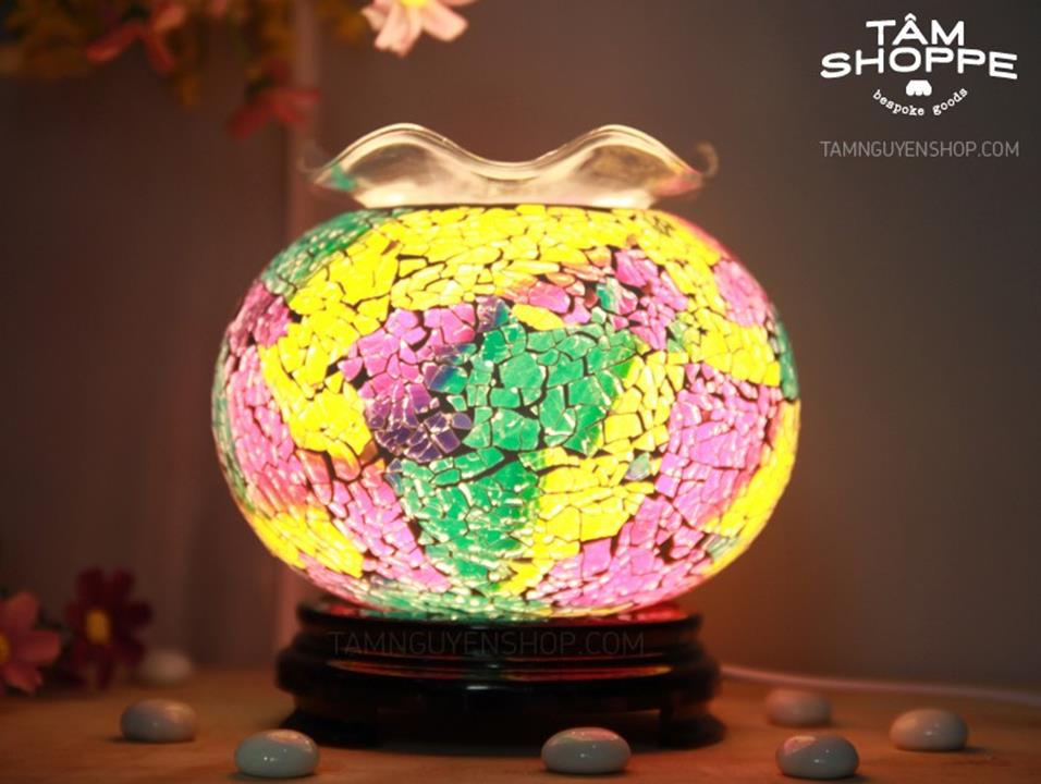 Đèn xông tinh dầu pha lê ngũ sắc - pha lê ngũ sắc