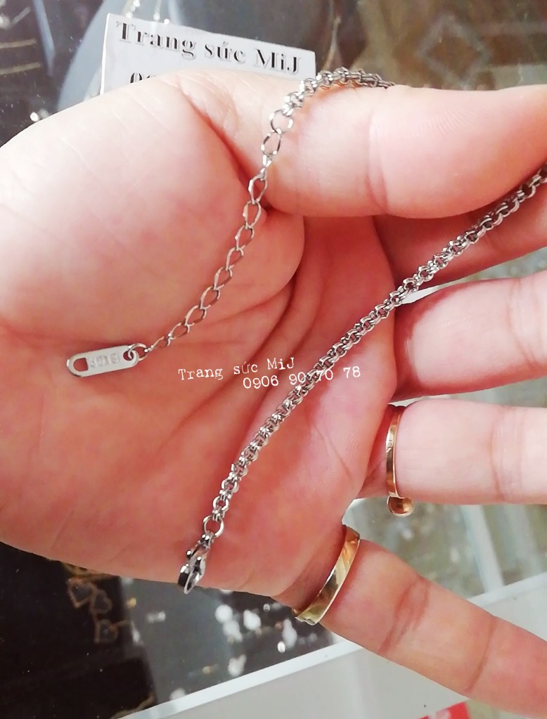 Lắc tay titan đơn giản