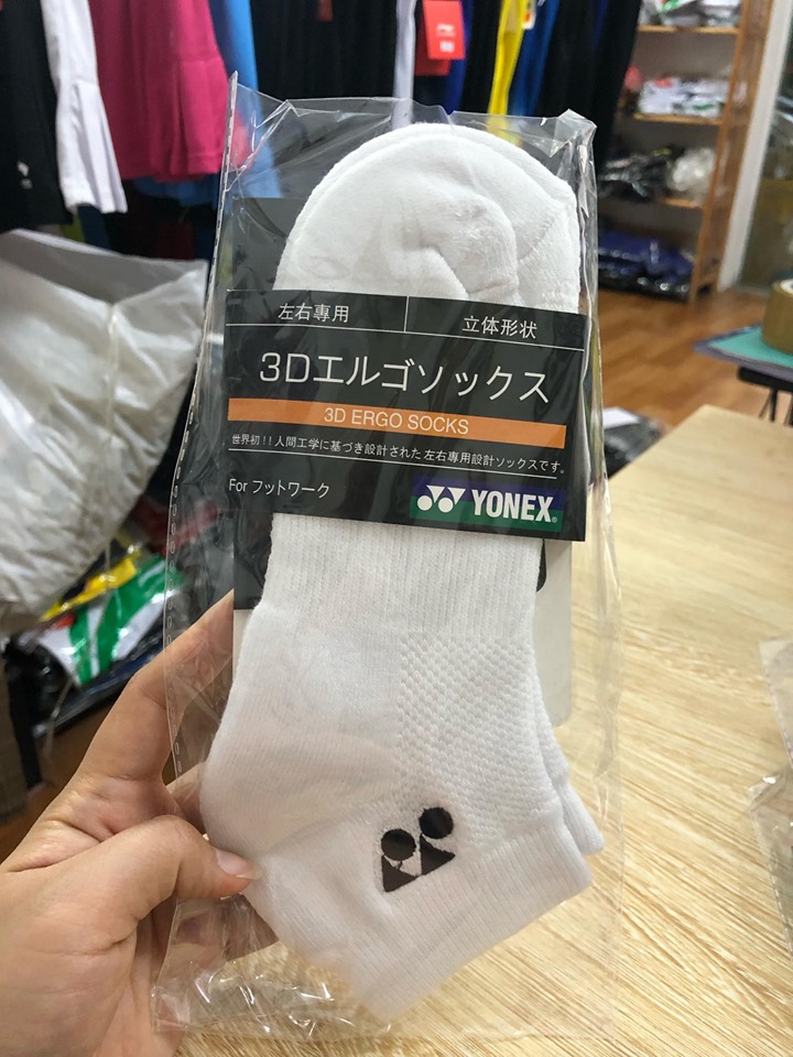 Tất Yonex ngắn 1 màu