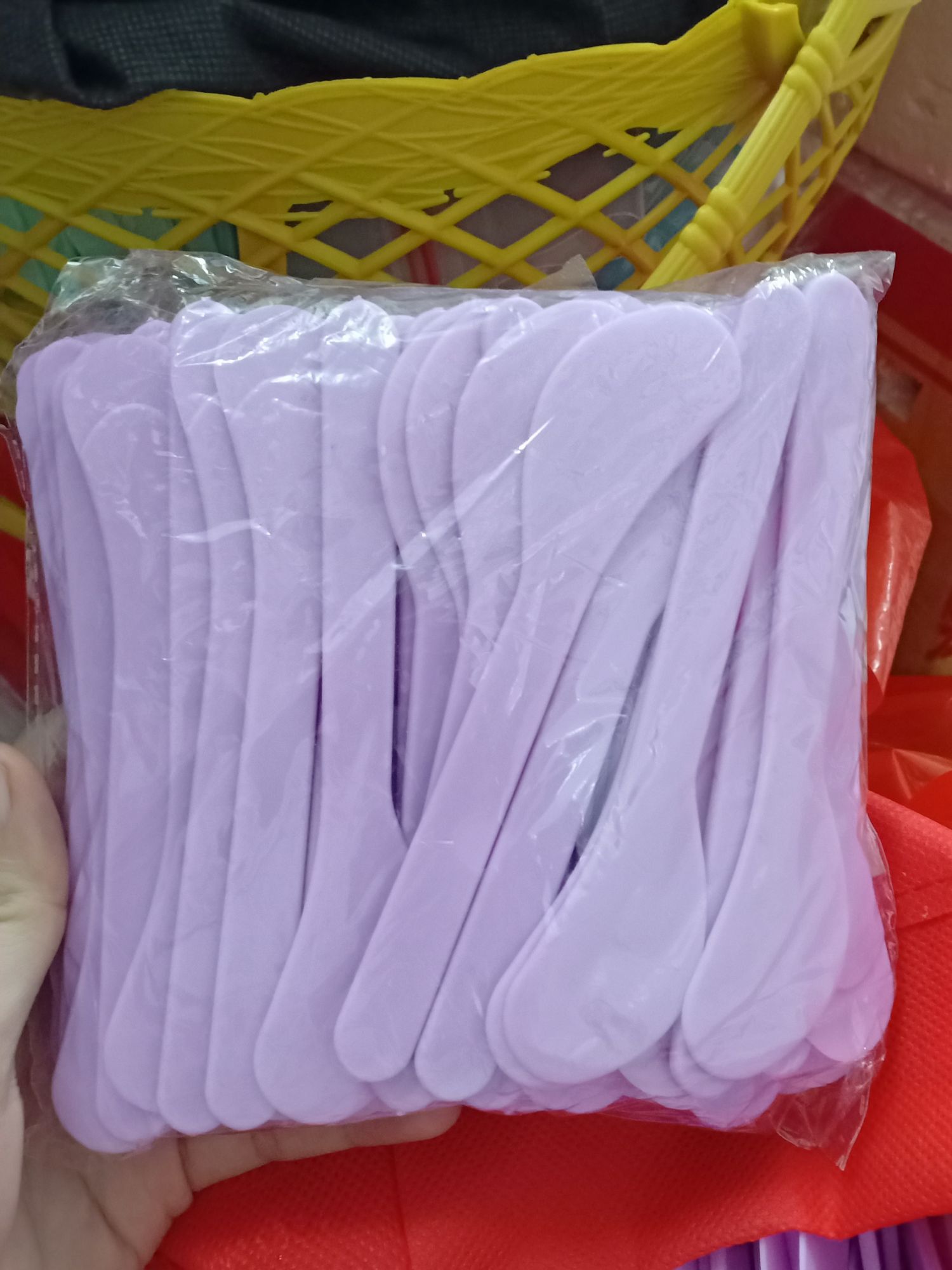 Combo 100 muỗng múc kem [màu tím đục]