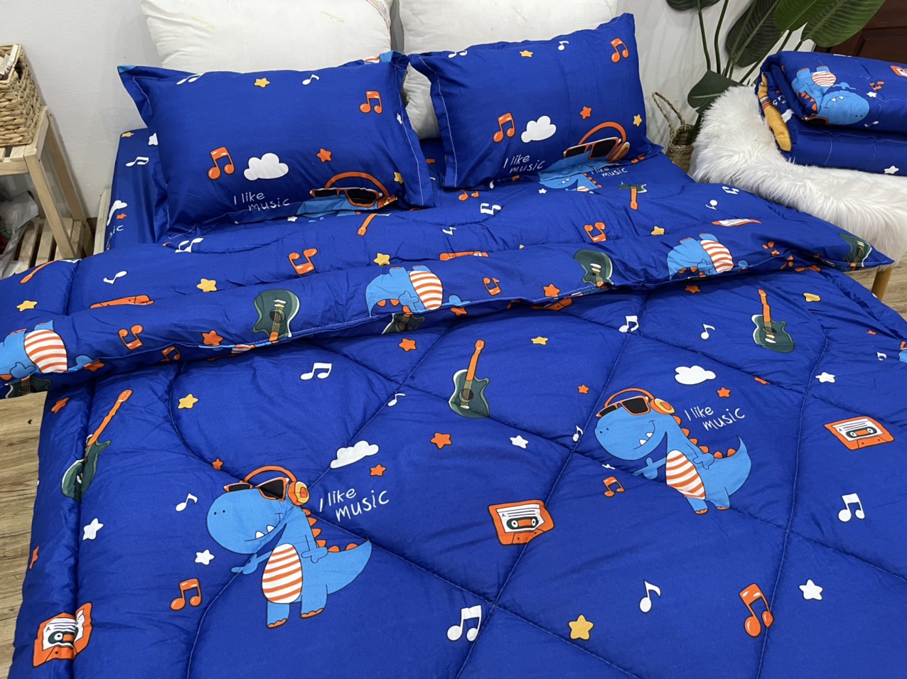 Bộ 5 Món Chăn Phao ( Gồm 1 Chăn Phao + 2 vỏ gối nằm + 1 ga bo chun + 1 vỏ gối ôm ) Nhiều mẫu