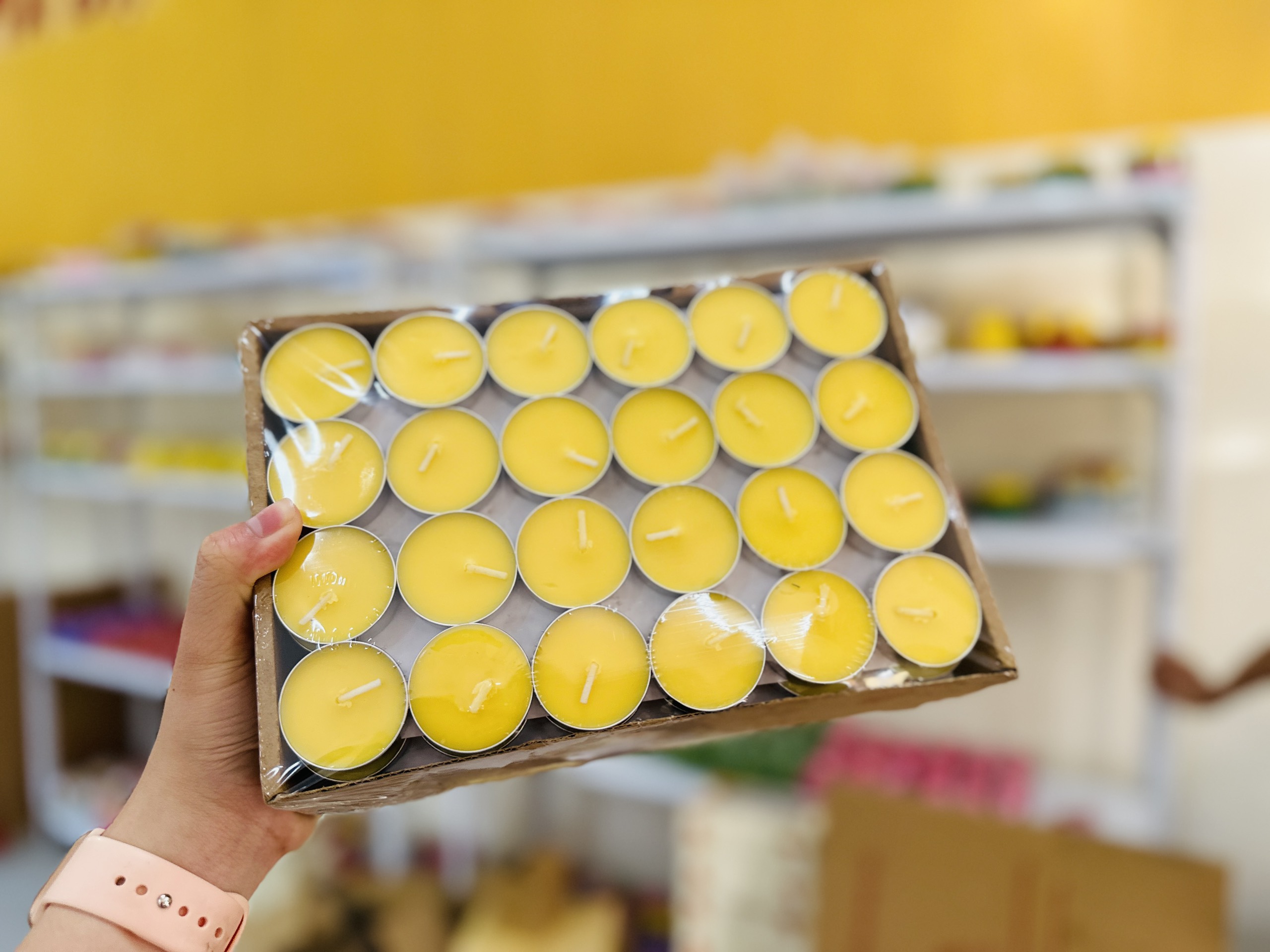 Nến 100 viên bơ 100% thực vật sạch thơm rất tinh khiết cháy 4 tiếng để cúng Phật - Shop Dương Khoa sản xuất