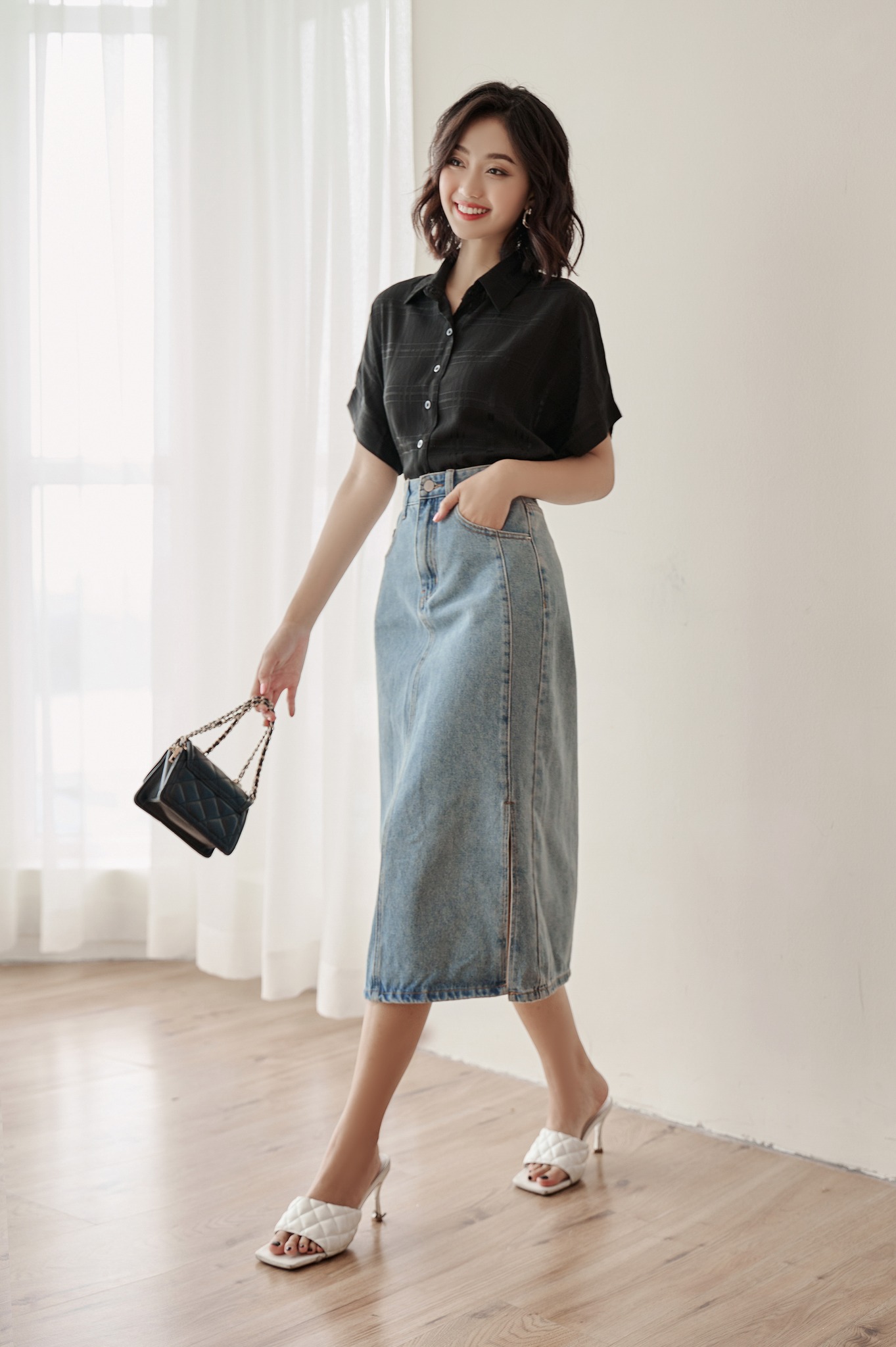OLV - Áo Gingham Button Blouse In Black