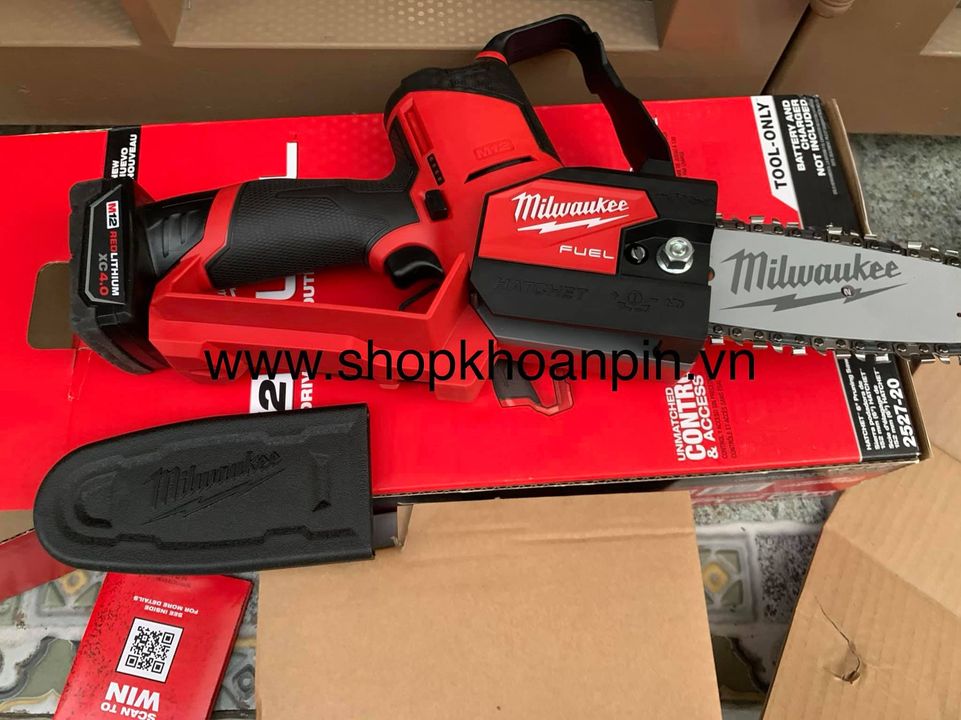 Cưa xích Milwaukee 2527 M12