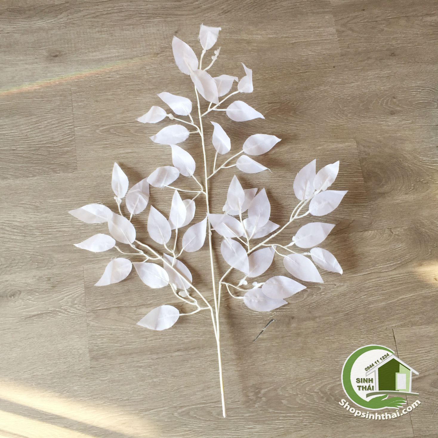 [HCM]Cành lá cây màu trắng - lá cây giả phụ kiện chụp hình ảnh trang trí