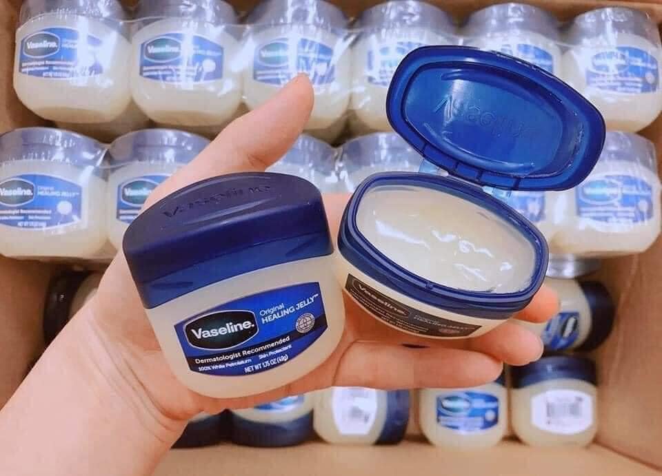Kem dưỡng da giữ ẩm Vaseline Mỹ