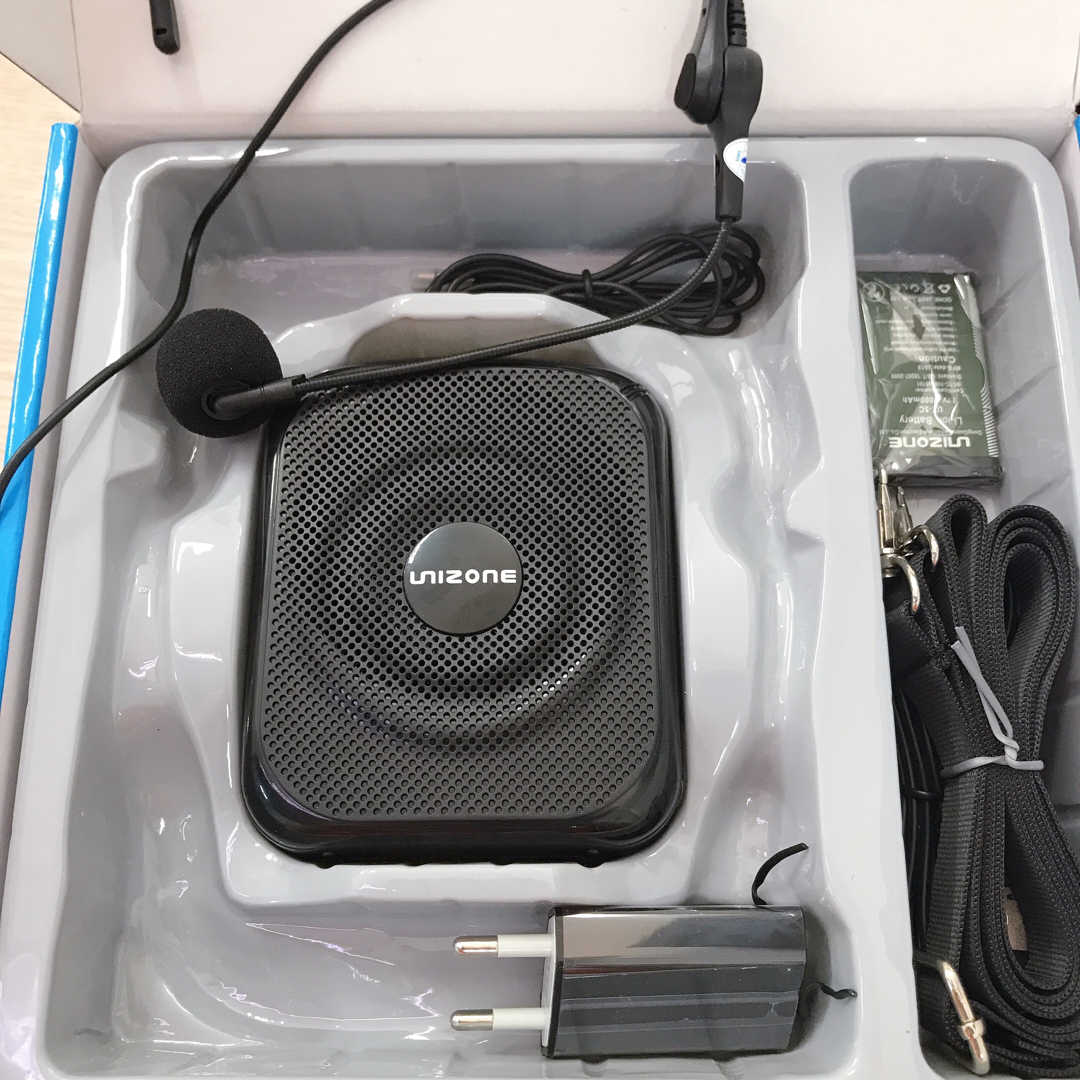 Máy trợ giảng Unizone  UZ-9088s
