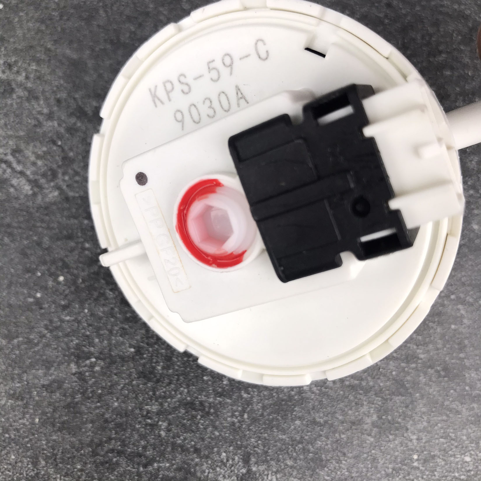 Van Áp Lực Sanyo 59C