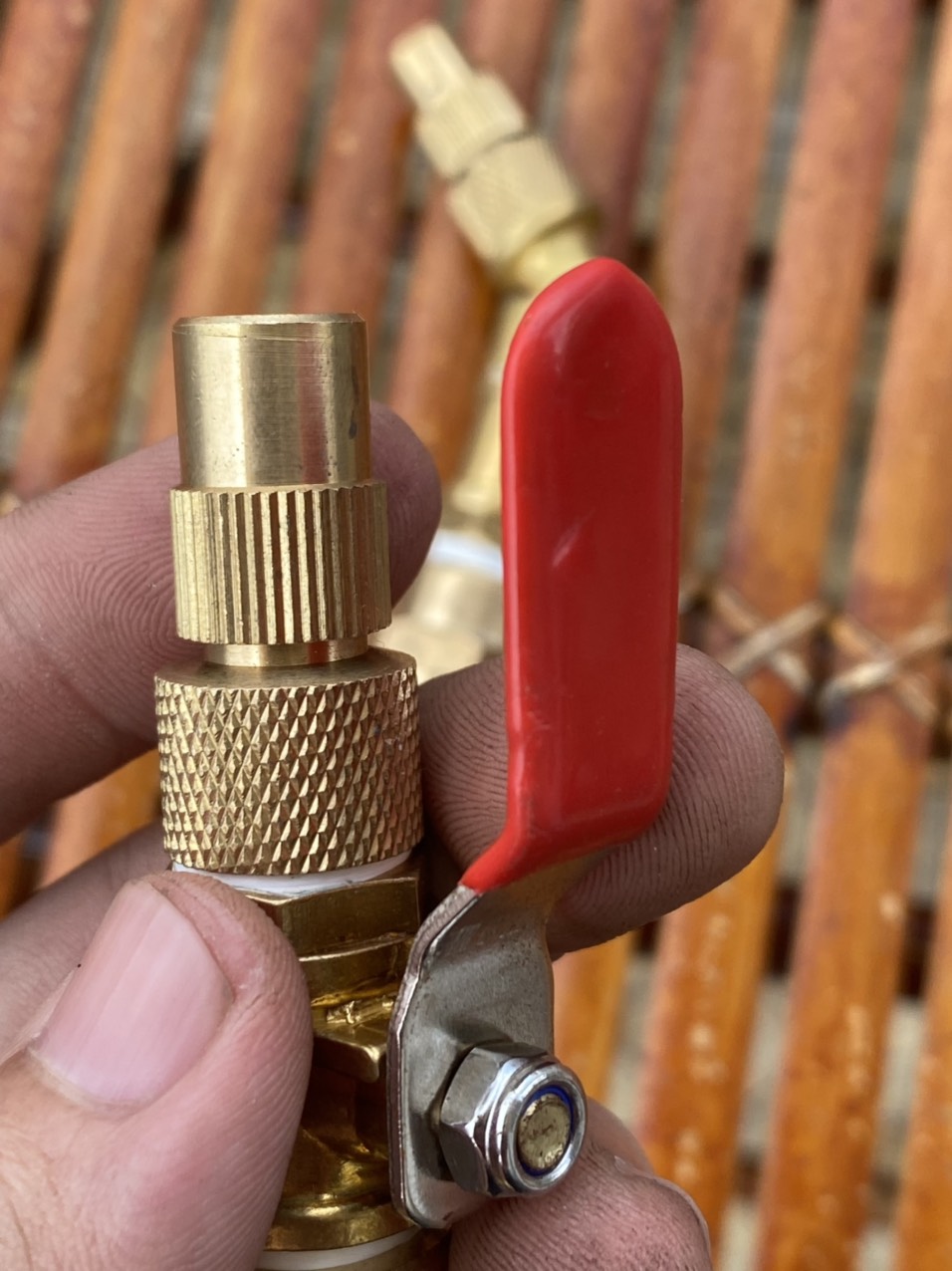 BÉC XỊT RỬA MÁY LẠNH