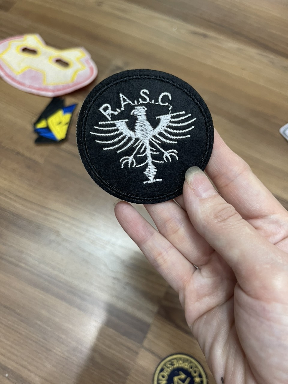 Miếng Sticker Thêu Ủi hình logo chim