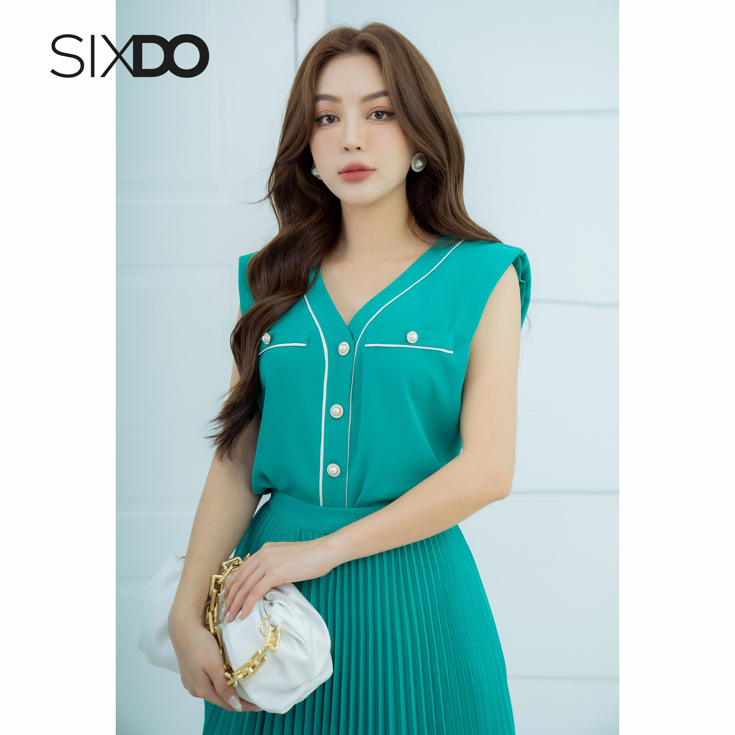 Áo lụa nữ cổ V sát nách SIXDO (Dark Turquoise V-neck Silk Top)