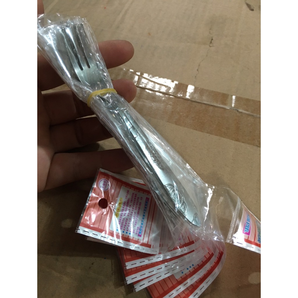 Dĩa inox ăn hoa quả đa năng