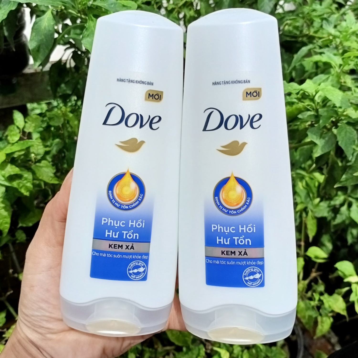 Kem xả Dove 140g ( hàng khuyến mại )