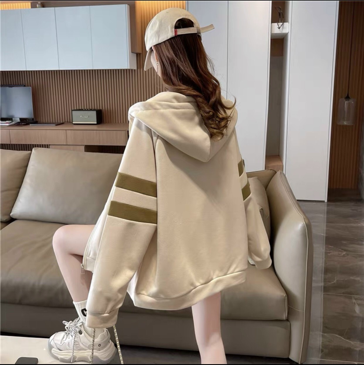 Áo Khoác Hoodie Nam Nữ Form Rộng Chất Liệu Nỉ Dày Dặn Khóa Kéo Tay Phồng Phối Màu Cá Tính Hot Trend