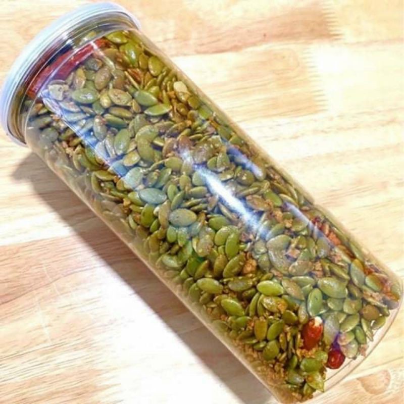 Hạt Bí Xanh Rang Tỏi Ớt Béo Mặn Lon 500Gram [Loại Đặc Biệt] Hàng ngon nhà làm