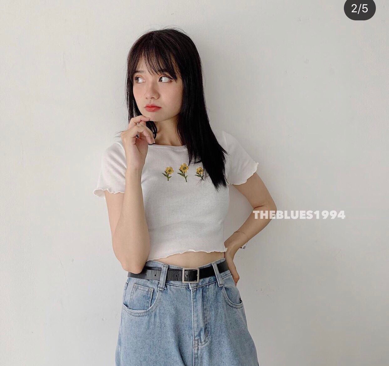Áo croptop thêu hình 3 hoa cúc viền sóng cute TTSA0392