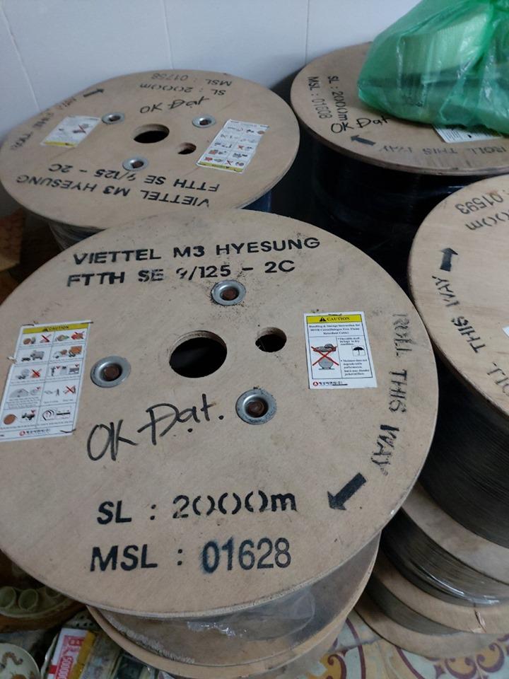 Cáp quang 2FO bọc chặt cuộn 1000m Viettel