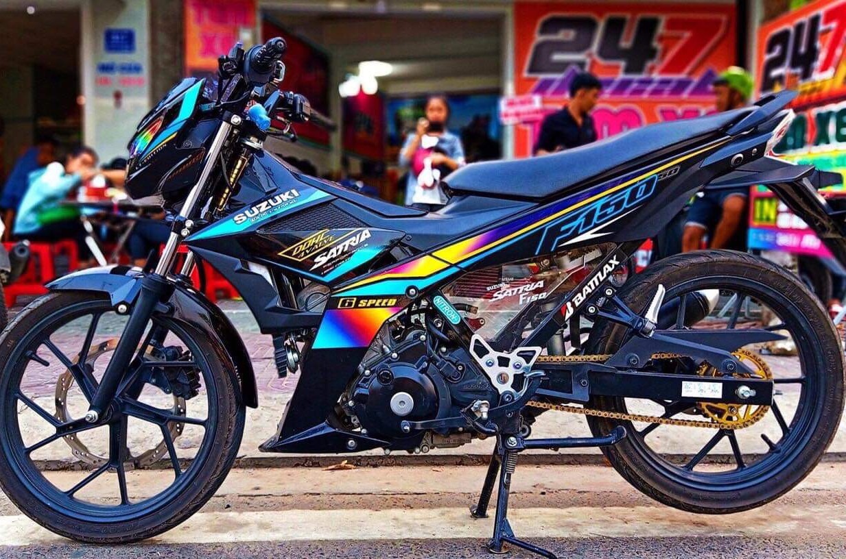 Tem rời satria fi dán xe đen