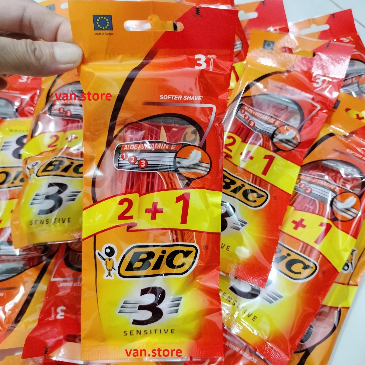 [4 tặng 2] Dao Cạo Râu BiC 3 lưỡi - Bịch 6 cây / [2 tặng 1] Dao Cạo Râu BiC 3 lưỡi - Bịch 3 cây