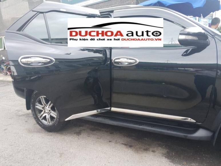 Nẹp sườn hông xe Fortuner 2017-2019