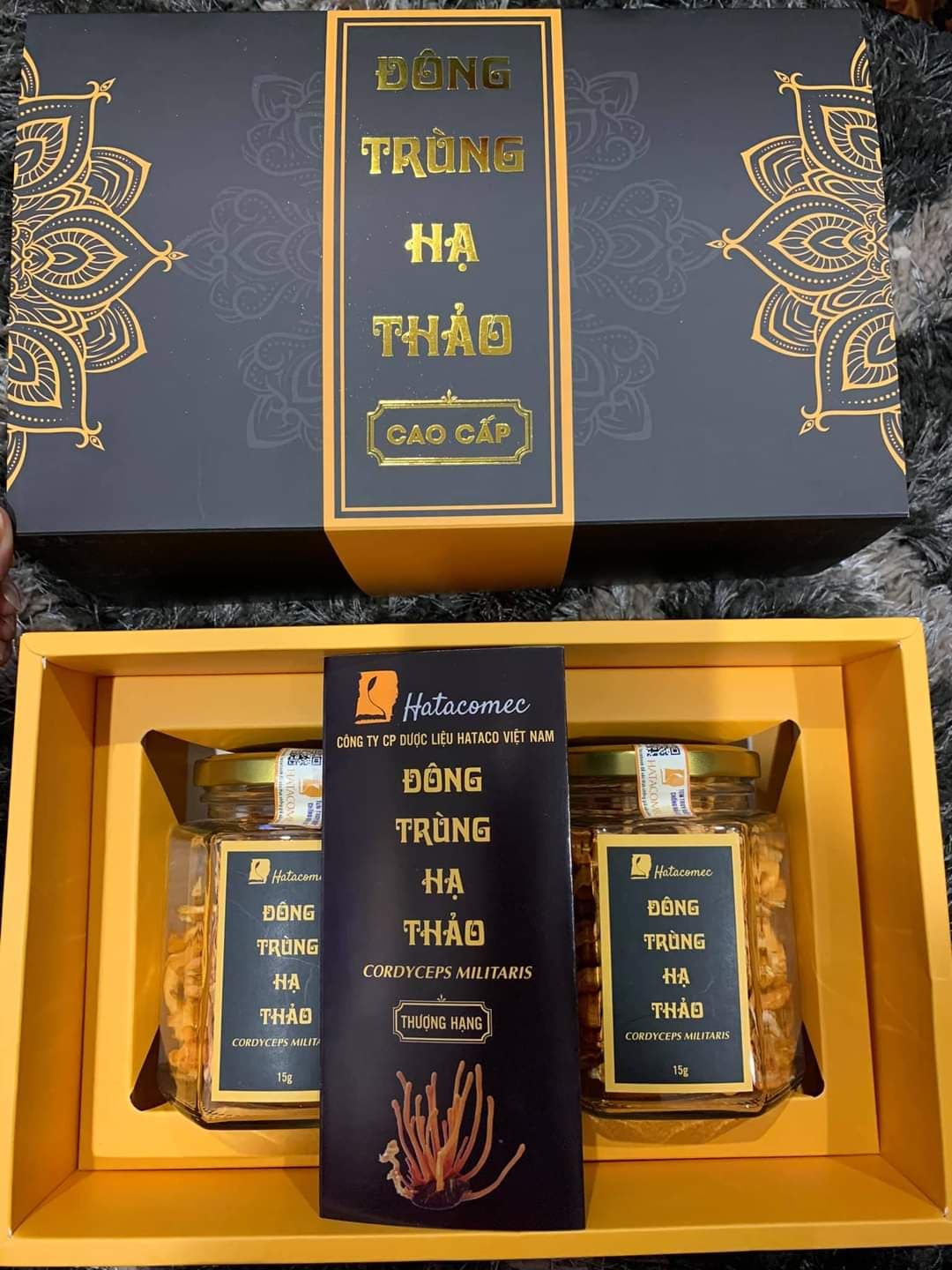 Đông trùng hạ thảo