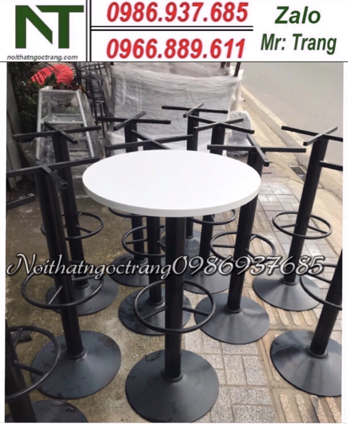 [HCM] Bàn tròn gỗ chân chụm thanh lý