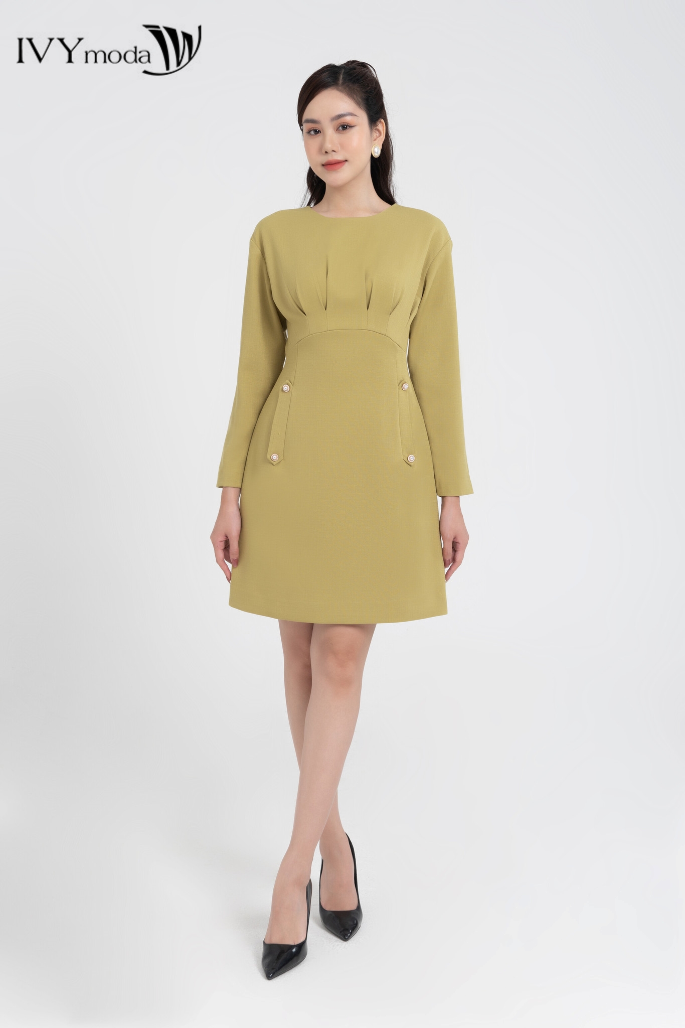 Đầm ôm xếp ly ngược IVY moda MS 48M8090