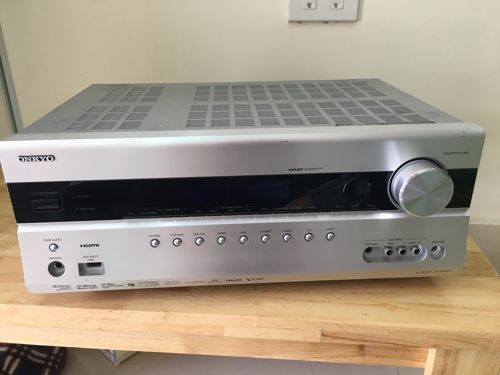 Amply onkyo tx-sa607