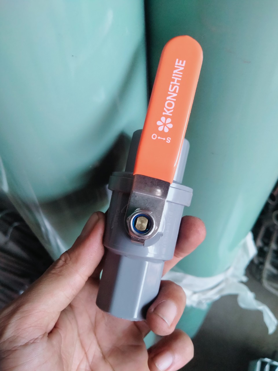 Van khóa nước tay gạt inox 21mm