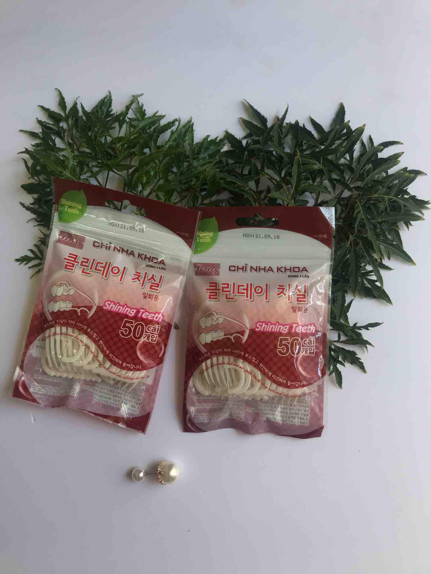 Bộ 2 bịch Chỉ tăm nha khoa Lovely ( 100 cái)