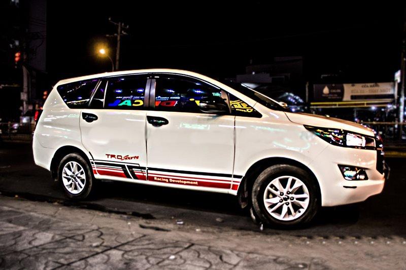 Tem Dán Xe Innova Đơn Giản TRD