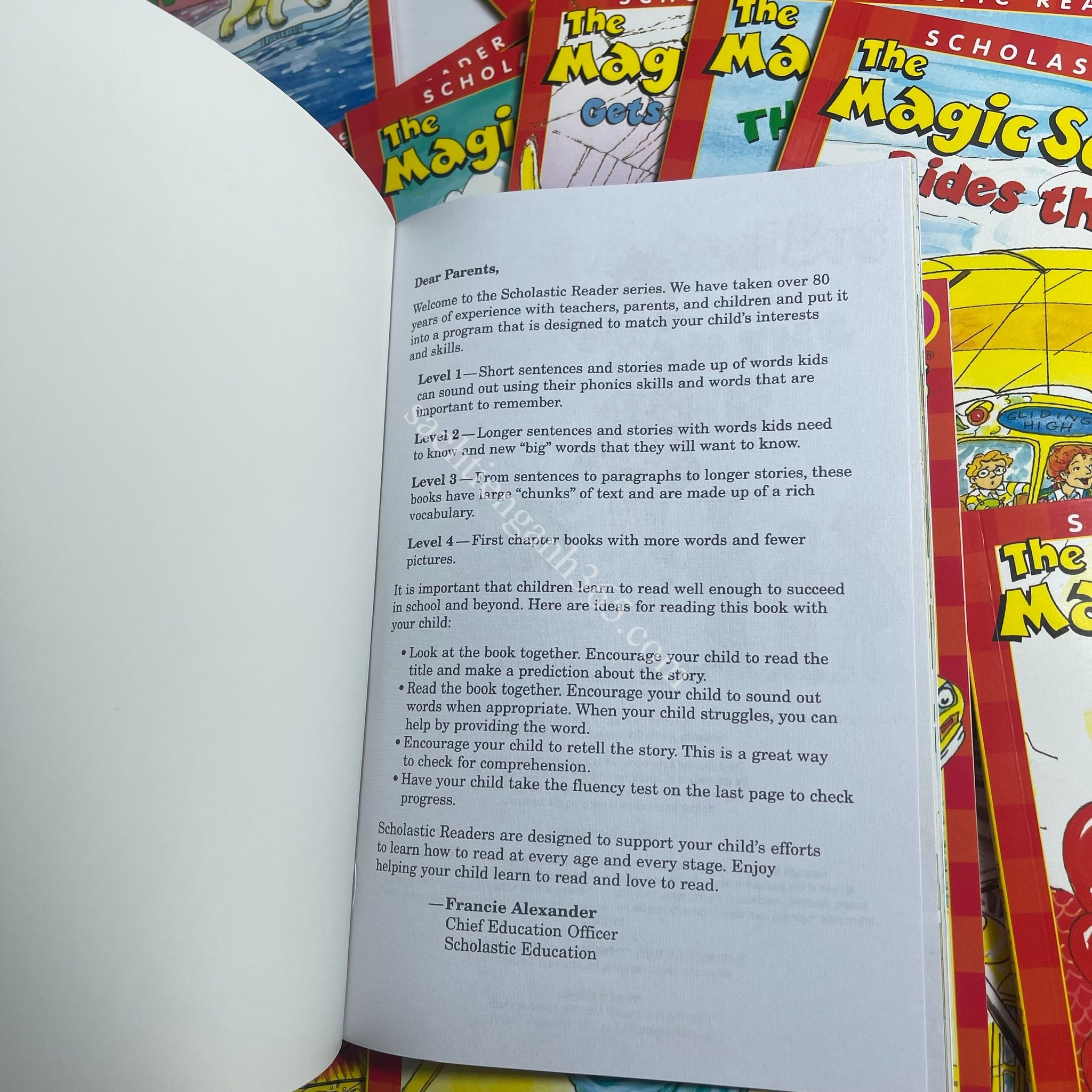 The Magic School Bus: Science Readers Box (Level 1+2) - 23q + AUDIO  | Nhập Khẩu
