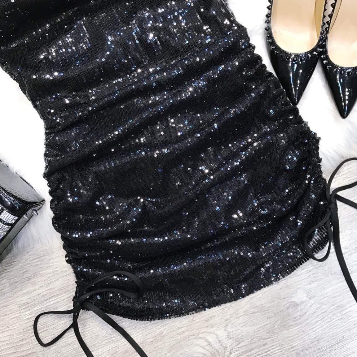 đầm body kim sa 2 dây cổ đổ