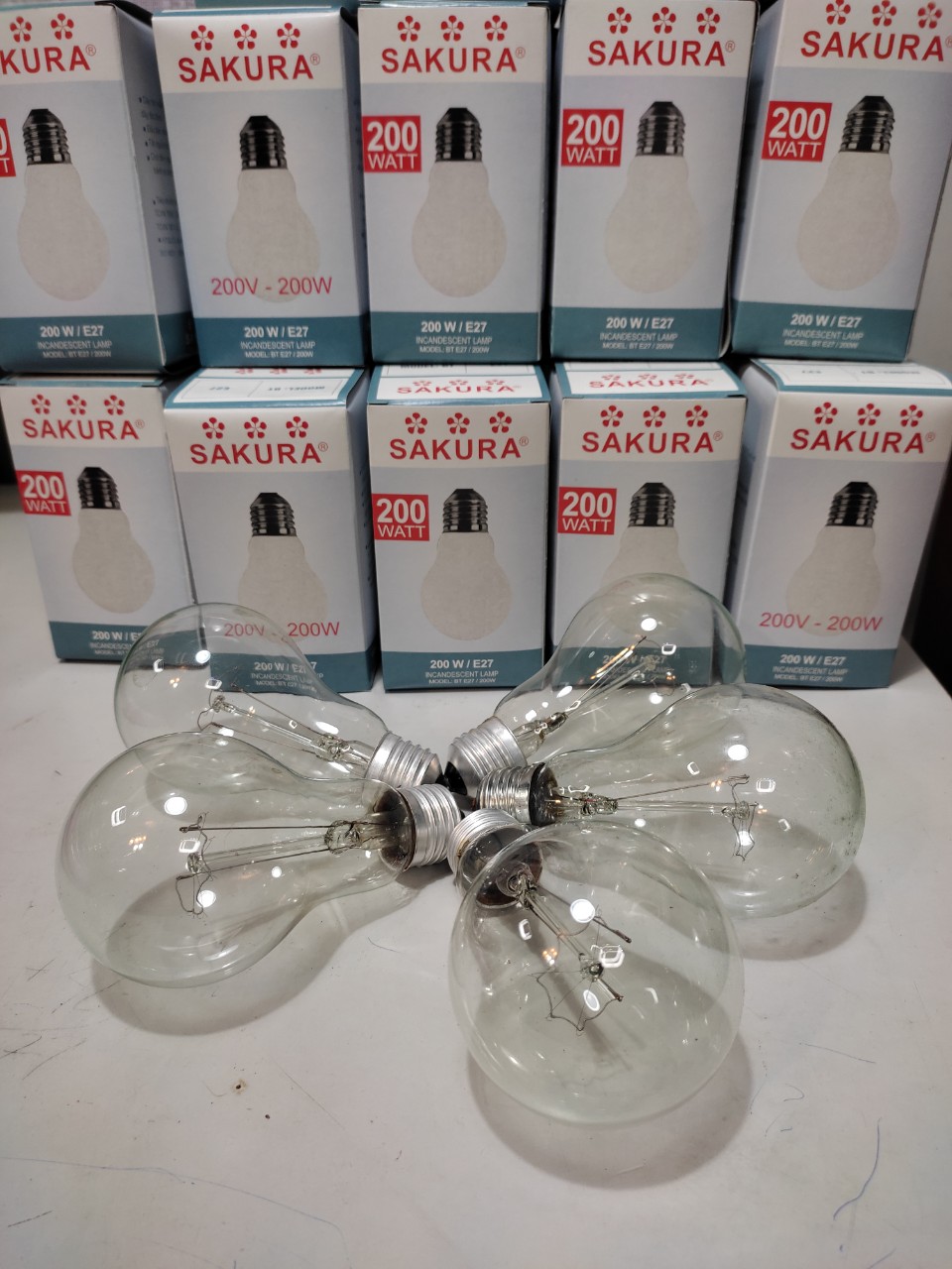 Bóng đèn sợi đốt 200W SAKURA, hàng chính hãng, ledhld