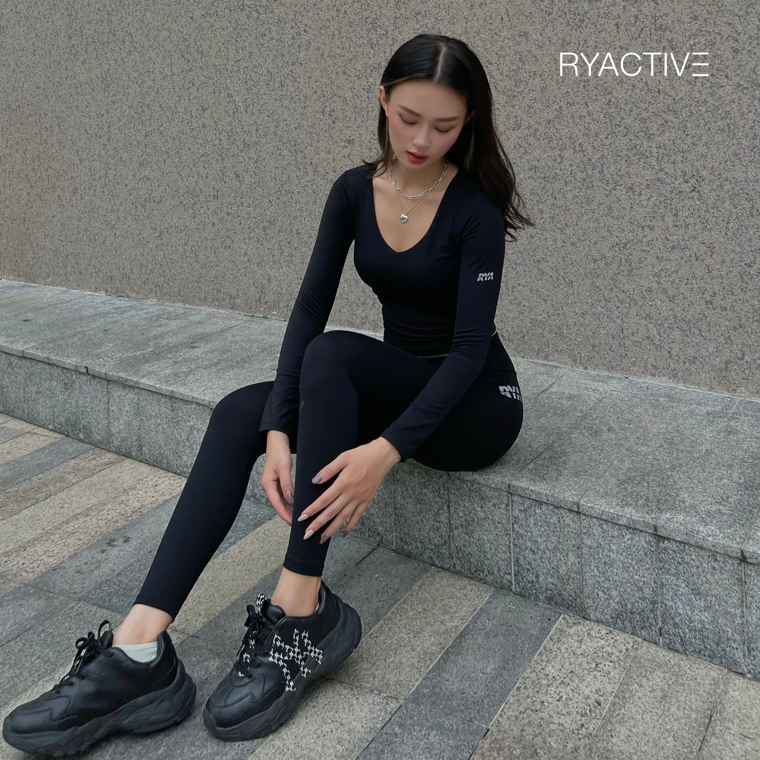 Áo thun tay dài RYACTIVE -  RYASOFT LONGSLEEVES TEE Black