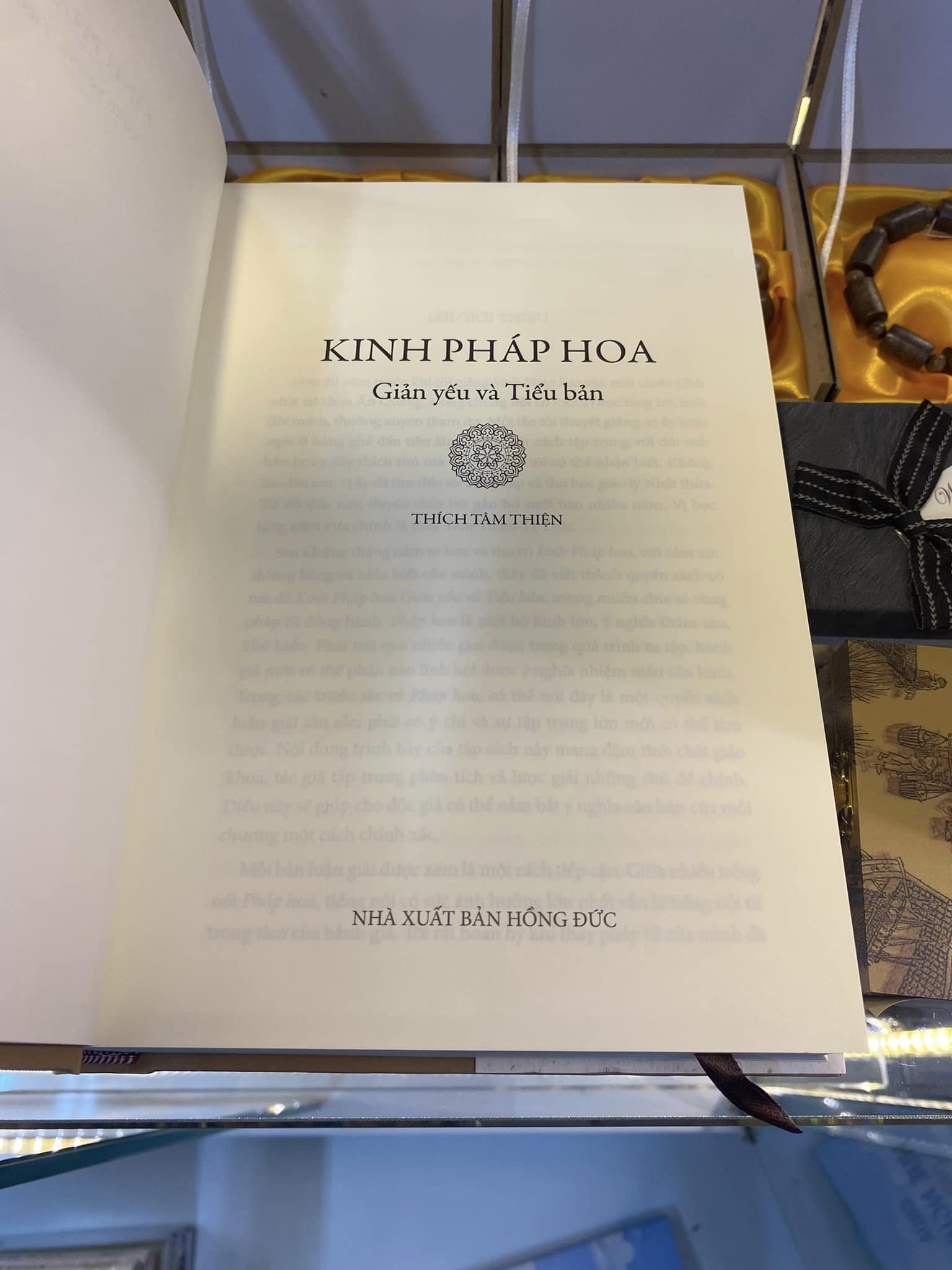 Sách - Kinh Pháp Hoa - Giản Yếu Và Tiểu Bản