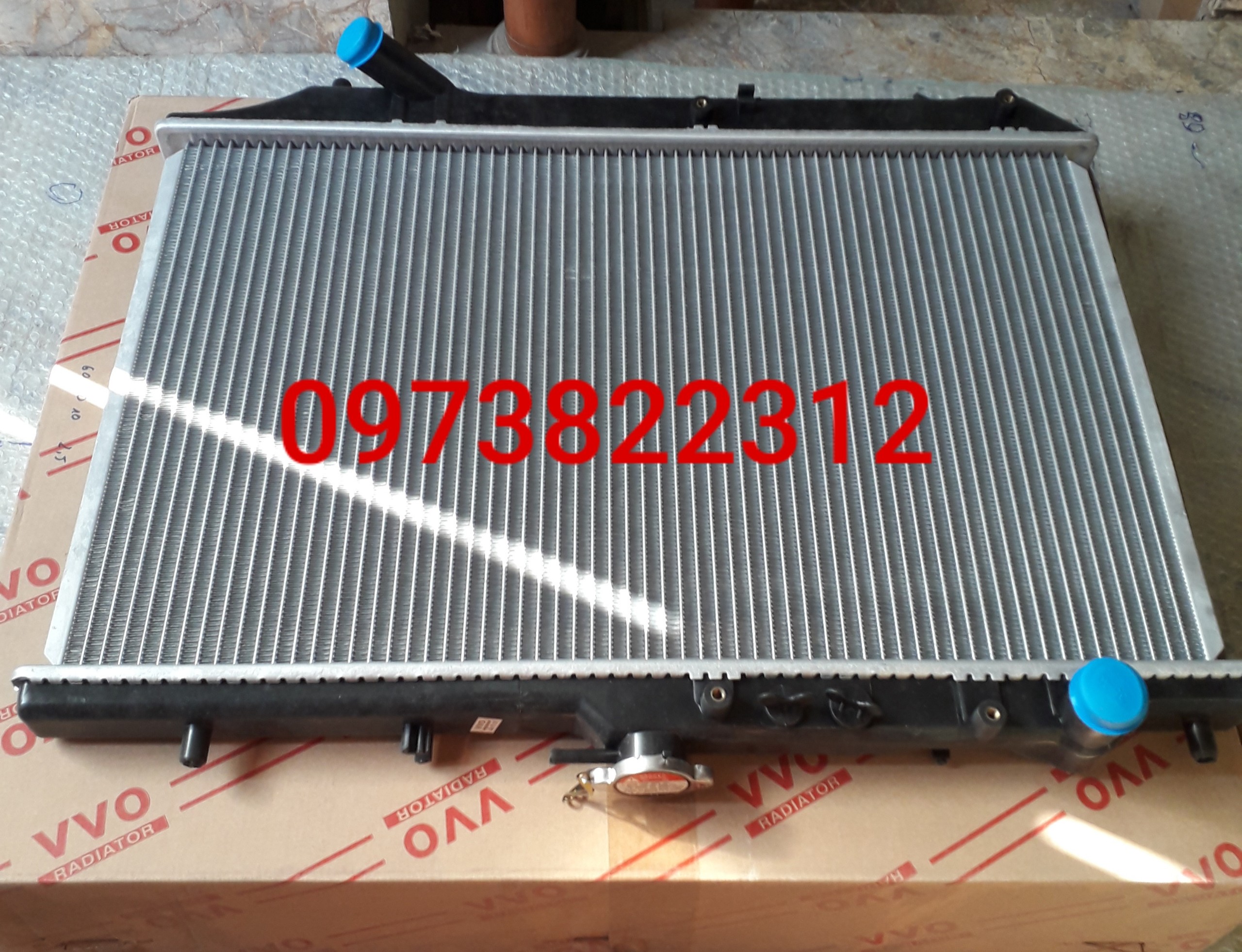 Két nước mazda 323 95